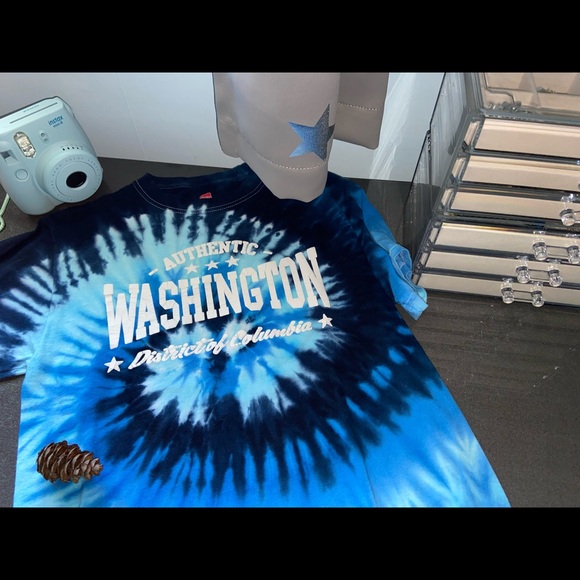 Authentic t-shirt from Washington DC (tie dye) - Picture 1 of 3